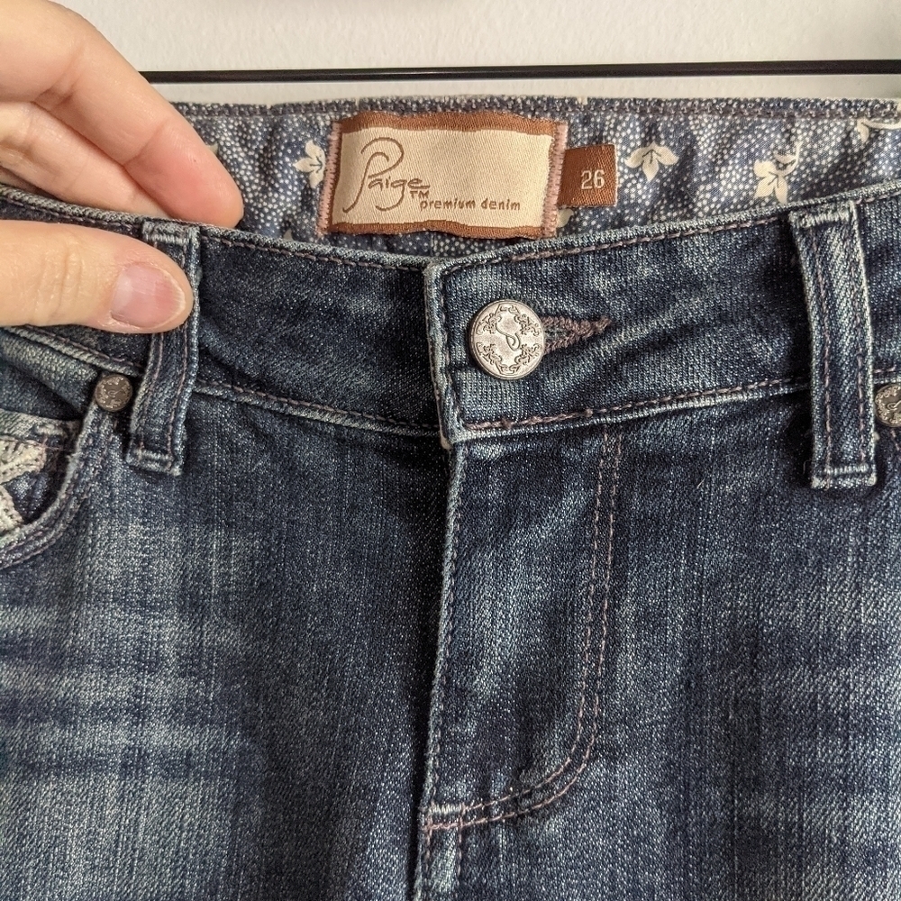 PAIGE Jeans Embroidered Pockets Benedict Canyon Straight Leg 26 - Picture 3 of 12